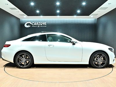 MERCEDES-BENZ E-CLASS - 6