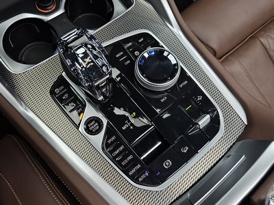 2022 BMW X6 — миниатюра 12