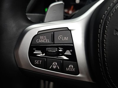 2022 BMW X6 — миниатюра 23