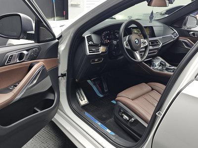 2022 BMW X6 — миниатюра 13
