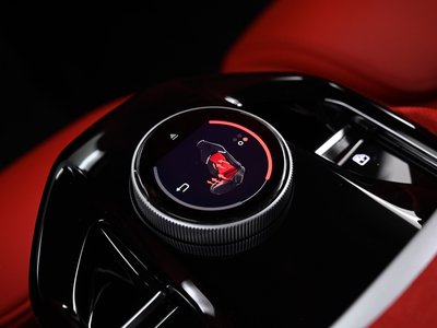 2024 Ferrari PUROSANGUE thumbnail 23