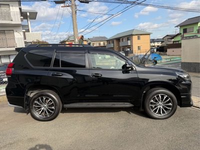 صورة 3 لـ 2018 Toyota LAND CRUISER PRADO