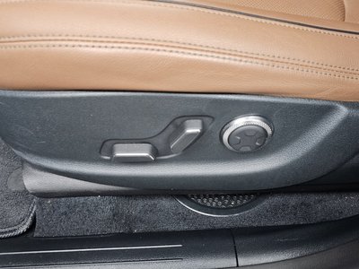 2021 Genesis GV70 — миниатюра 31