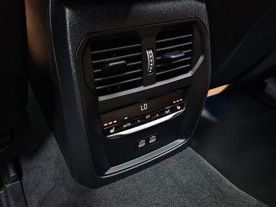 2023 BMW I4 缩略图 25