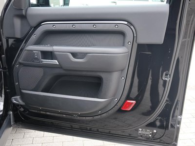 2025 LAND Rover DEFENDER — миниатюра 97