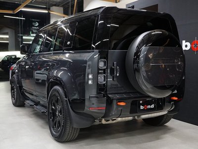 LAND ROVER DEFENDER - 3