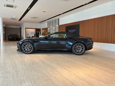 2025 Aston Martin DB12 VOLANTE 照片 8
