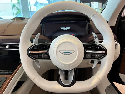 2025 Aston Martin DB12 VOLANTE 照片 16