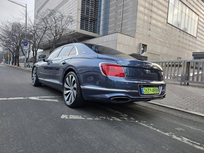 BENTLEY FLYING SPUR - 5