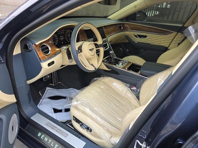 BENTLEY FLYING SPUR - 3