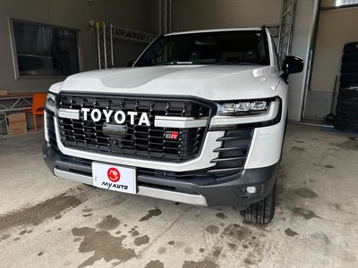 TOYOTA LAND CRUISER - 2
