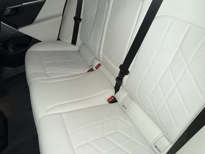 BMW 5 SERIES - 8