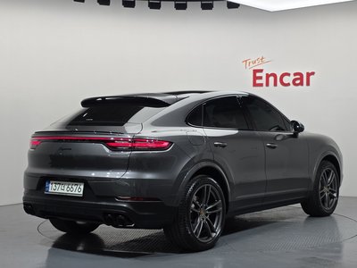 PORSCHE CAYENNE - 4