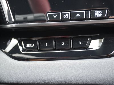 2023 Lexus RX — миниатюра 37