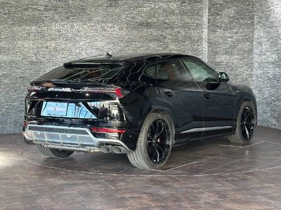 LAMBORGHINI URUS - 2
