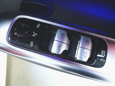 صورة مصغرة 20 لـ 2023 MERCEDES-BENZ C-CLASS