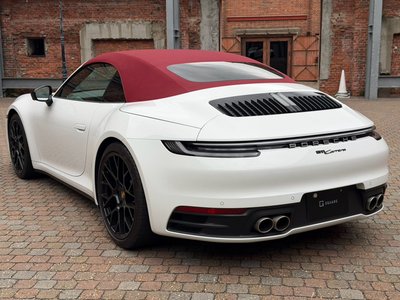 صورة 10 لـ 2020 Porsche 911