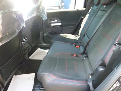 MERCEDES-BENZ GLB - 9