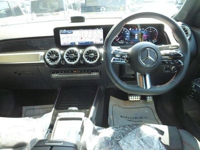 MERCEDES-BENZ GLB - 8