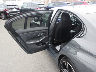 2025 BMW 3 SERIES — миниатюра 38