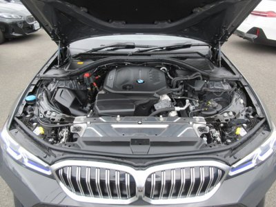 2025 BMW 3 SERIES 照片 2