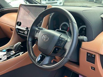 2025 Toyota VELLFIRE — фото 8