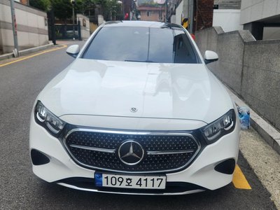 MERCEDES-BENZ E-CLASS