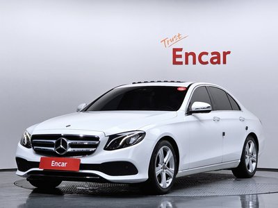 MERCEDES-BENZ E-CLASS - 1