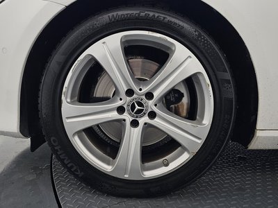 MERCEDES-BENZ E-CLASS - 6