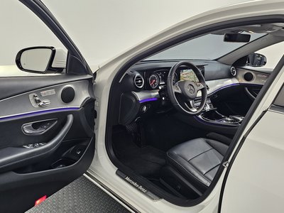 MERCEDES-BENZ E-CLASS - 10