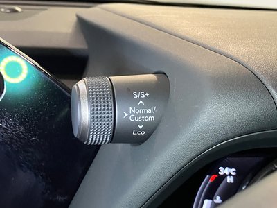 2023 Lexus UX 缩略图 14