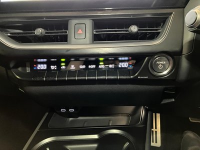 2023 Lexus UX 缩略图 25