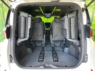 2024 Toyota ALPHARD — миниатюра 29