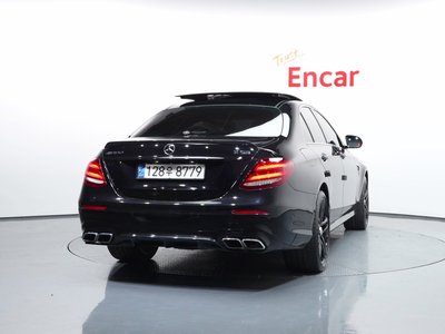 MERCEDES-BENZ E-CLASS - 3
