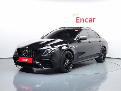 MERCEDES-BENZ E-CLASS - 1