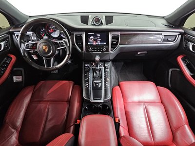 PORSCHE MACAN - 5