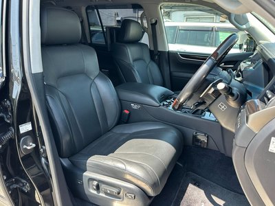 صورة مصغرة 11 لـ 2015 Lexus LX