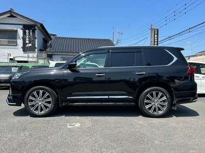 2015 Lexus LX photo 8