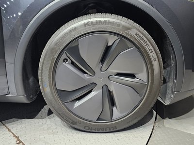 2025 Tesla MODEL Y 照片 8