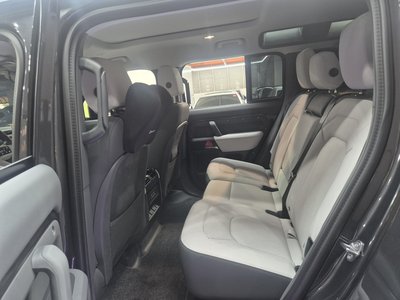 2025 LAND Rover DEFENDER 缩略图 17