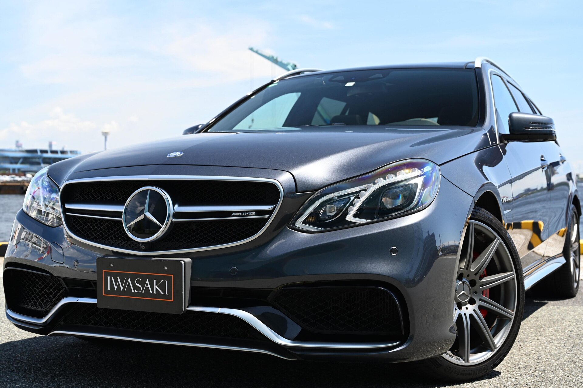 MERCEDES-BENZ E-CLASS AMG - View 1