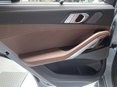 2025 BMW X6 — миниатюра 15