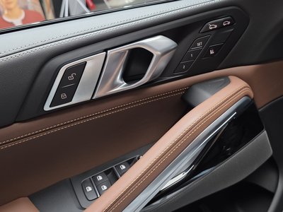 2025 BMW X6 — миниатюра 25
