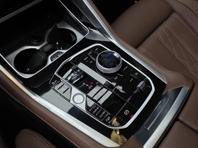 2025 BMW X6 — миниатюра 12