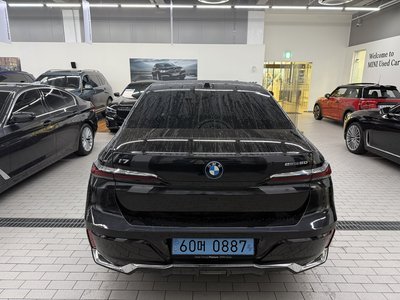 BMW I7 - 3