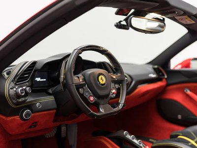 صورة 3 لـ 2016 FERRARI 488 SPIDER