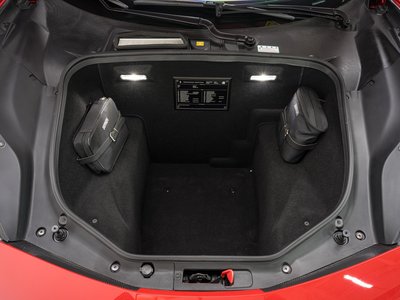 صورة مصغرة 32 لـ 2016 Ferrari 488 SPIDER