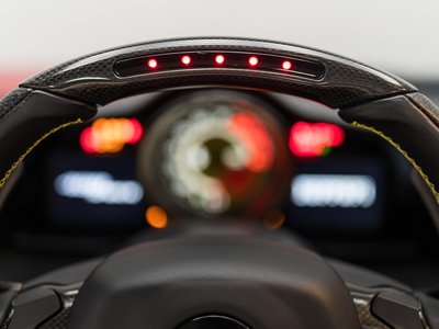 صورة مصغرة 14 لـ 2016 Ferrari 488 SPIDER