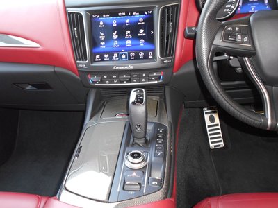 صورة مصغرة 17 لـ 2020 Maserati LEVANTE