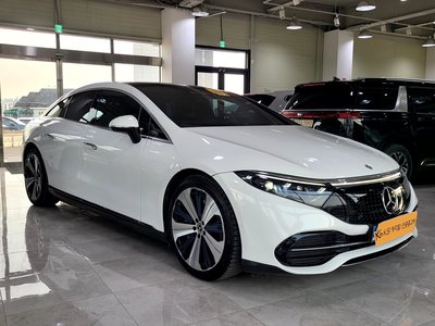 MERCEDES-BENZ EQS - 2